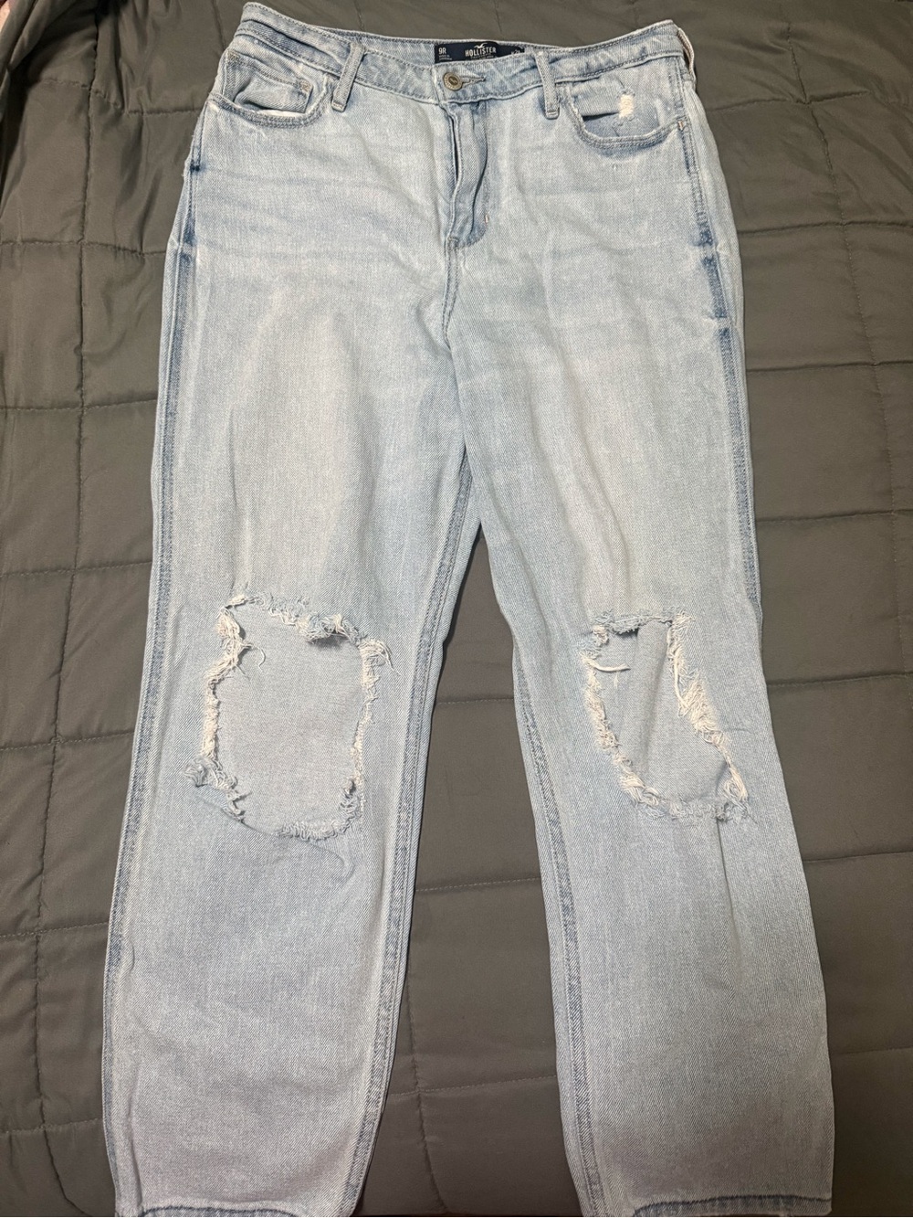 Light Wash Distressed Women’s Mom Jeans